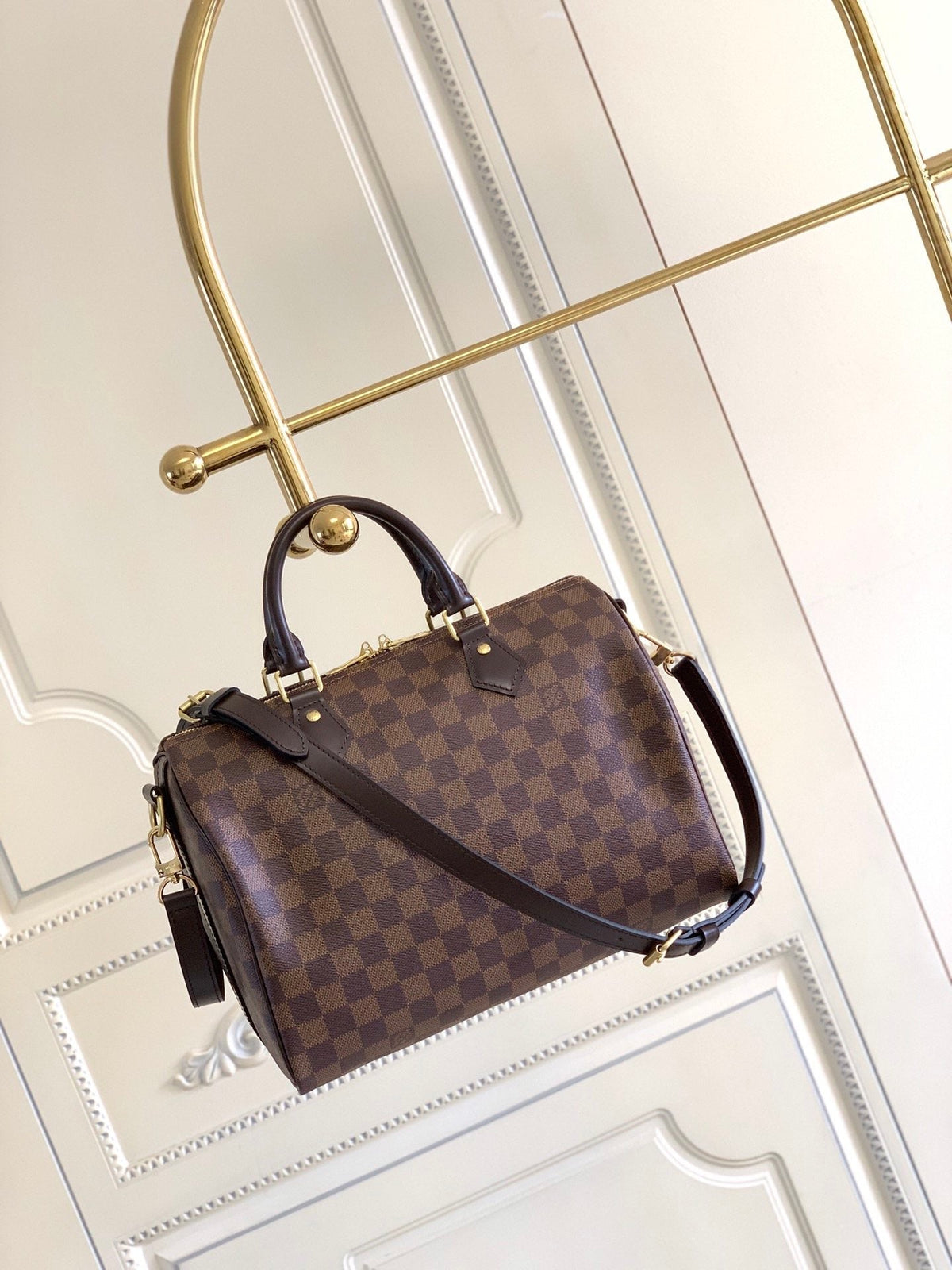 Brown color handbag speedy 30 cm